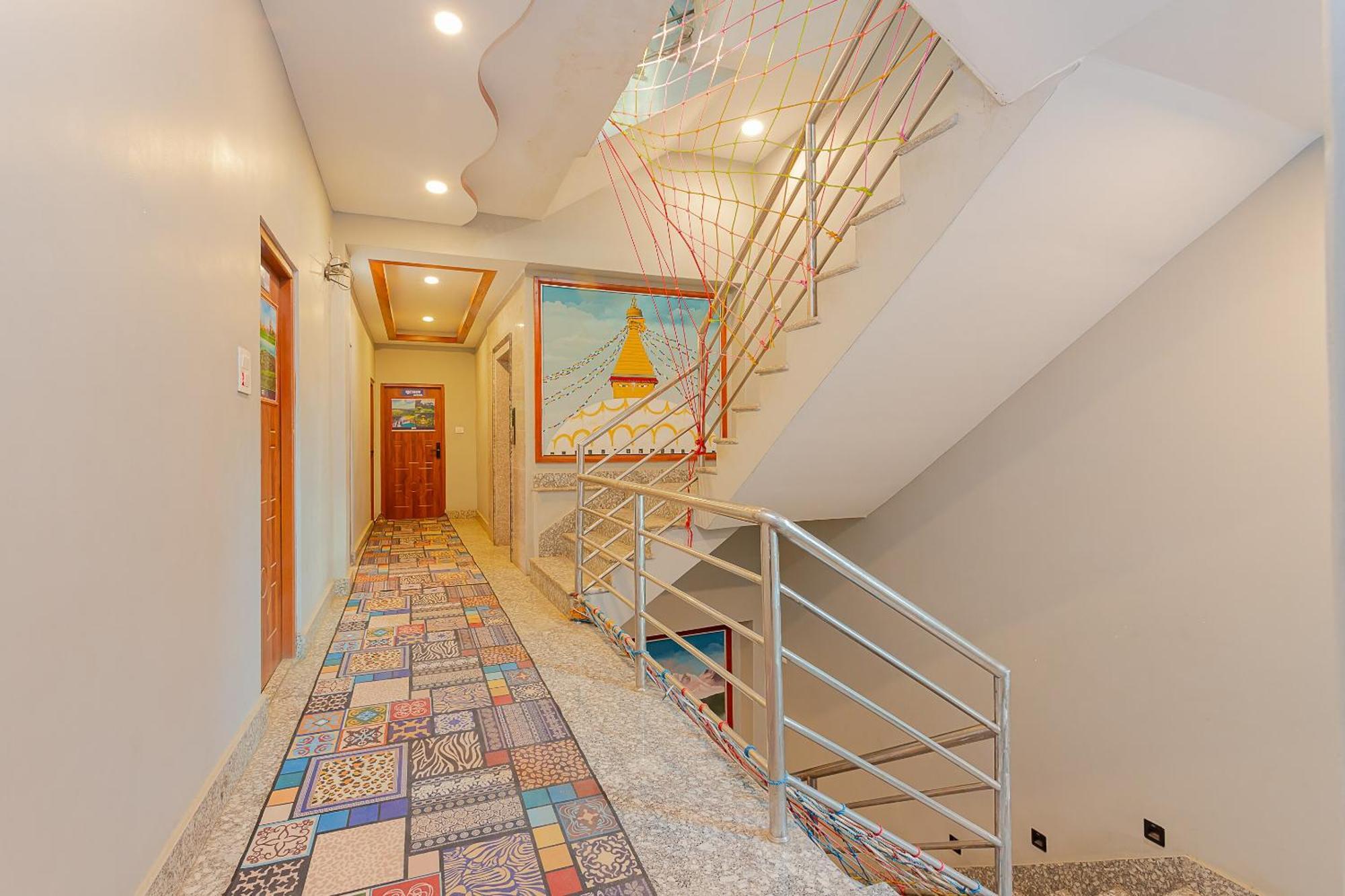 Oyo 799 Hotel Tik Tok Pvt Ltd. Катманду Екстер'єр фото