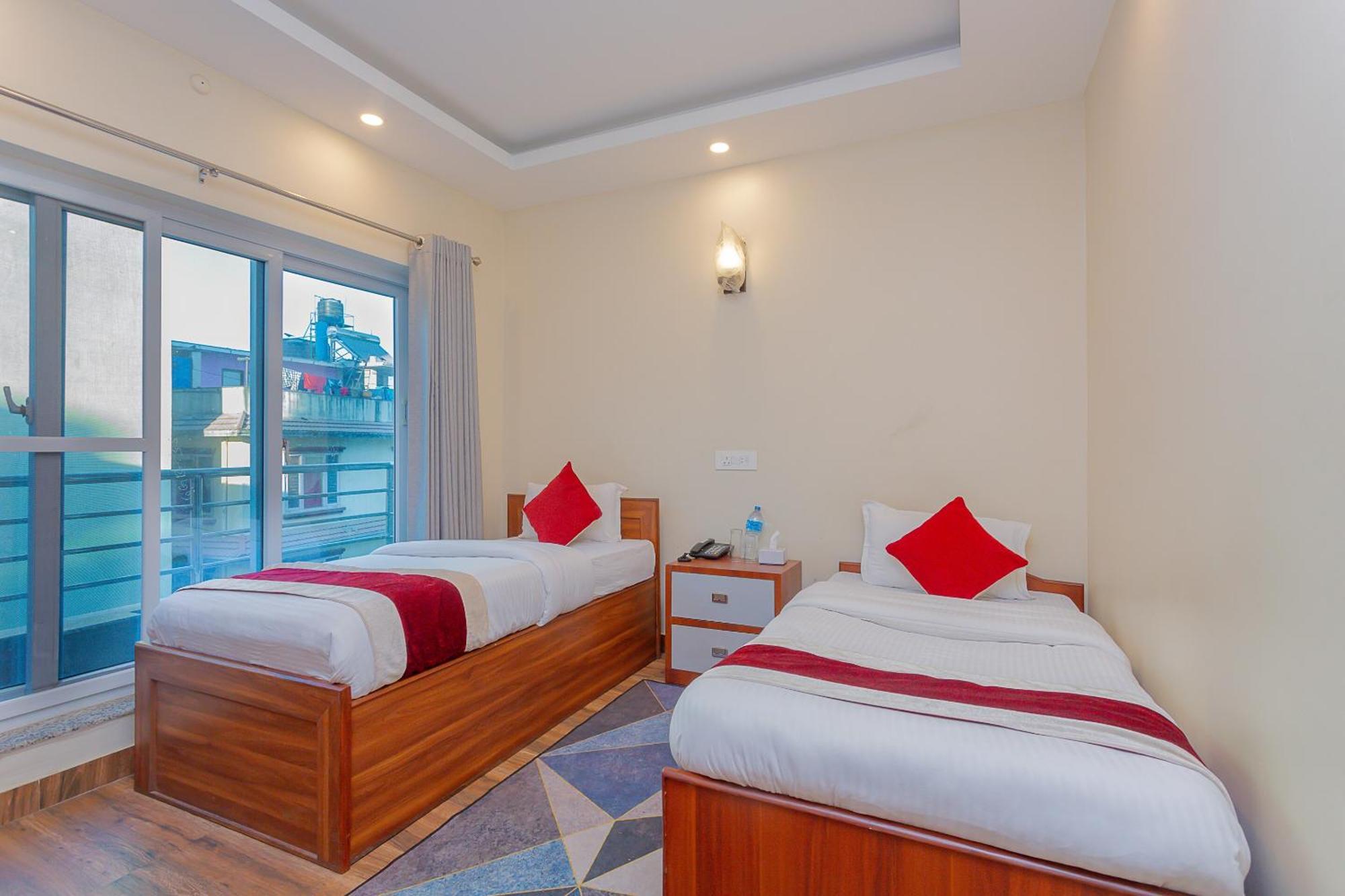 Oyo 799 Hotel Tik Tok Pvt Ltd. Катманду Екстер'єр фото