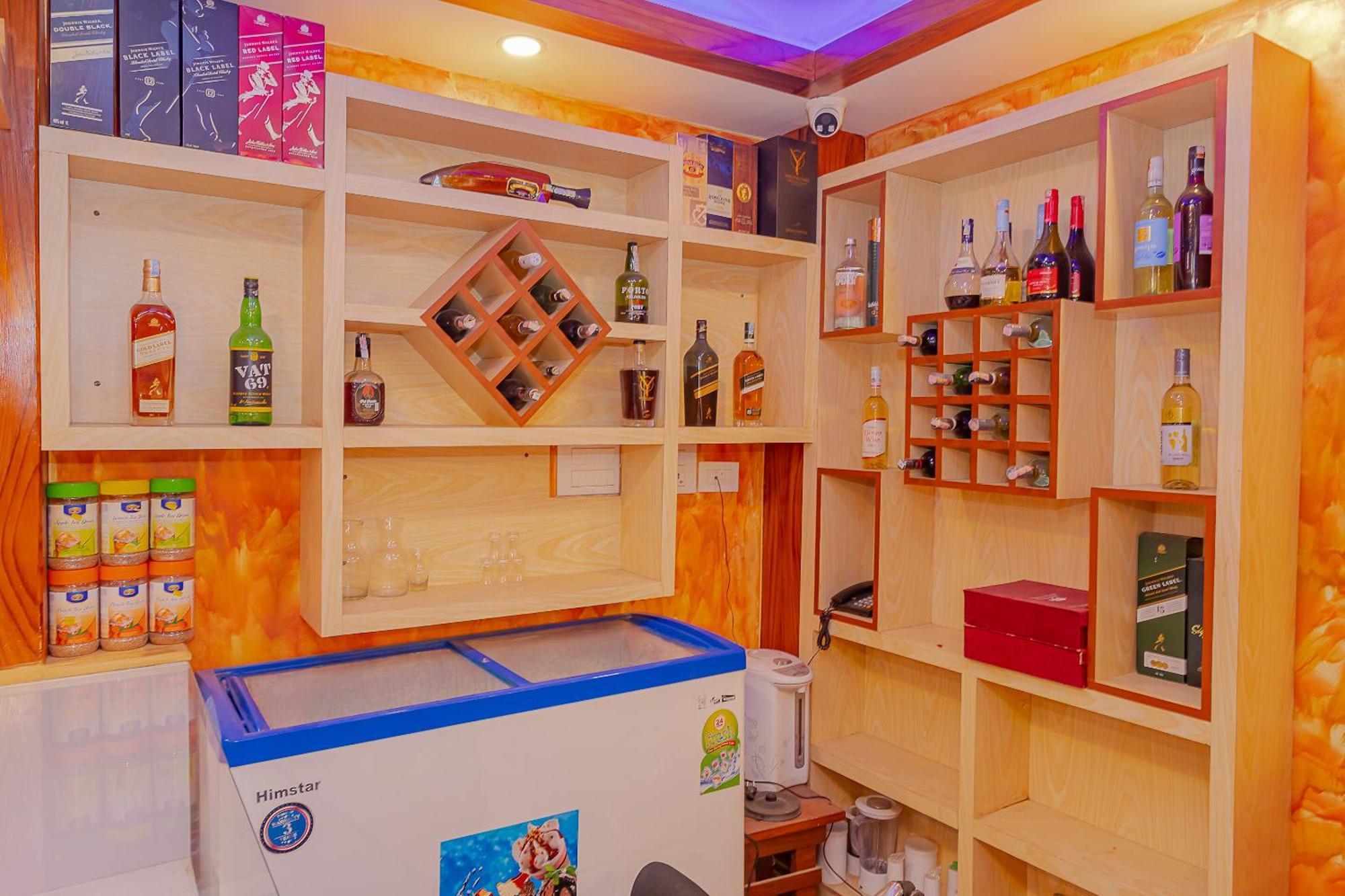 Oyo 799 Hotel Tik Tok Pvt Ltd. Катманду Екстер'єр фото