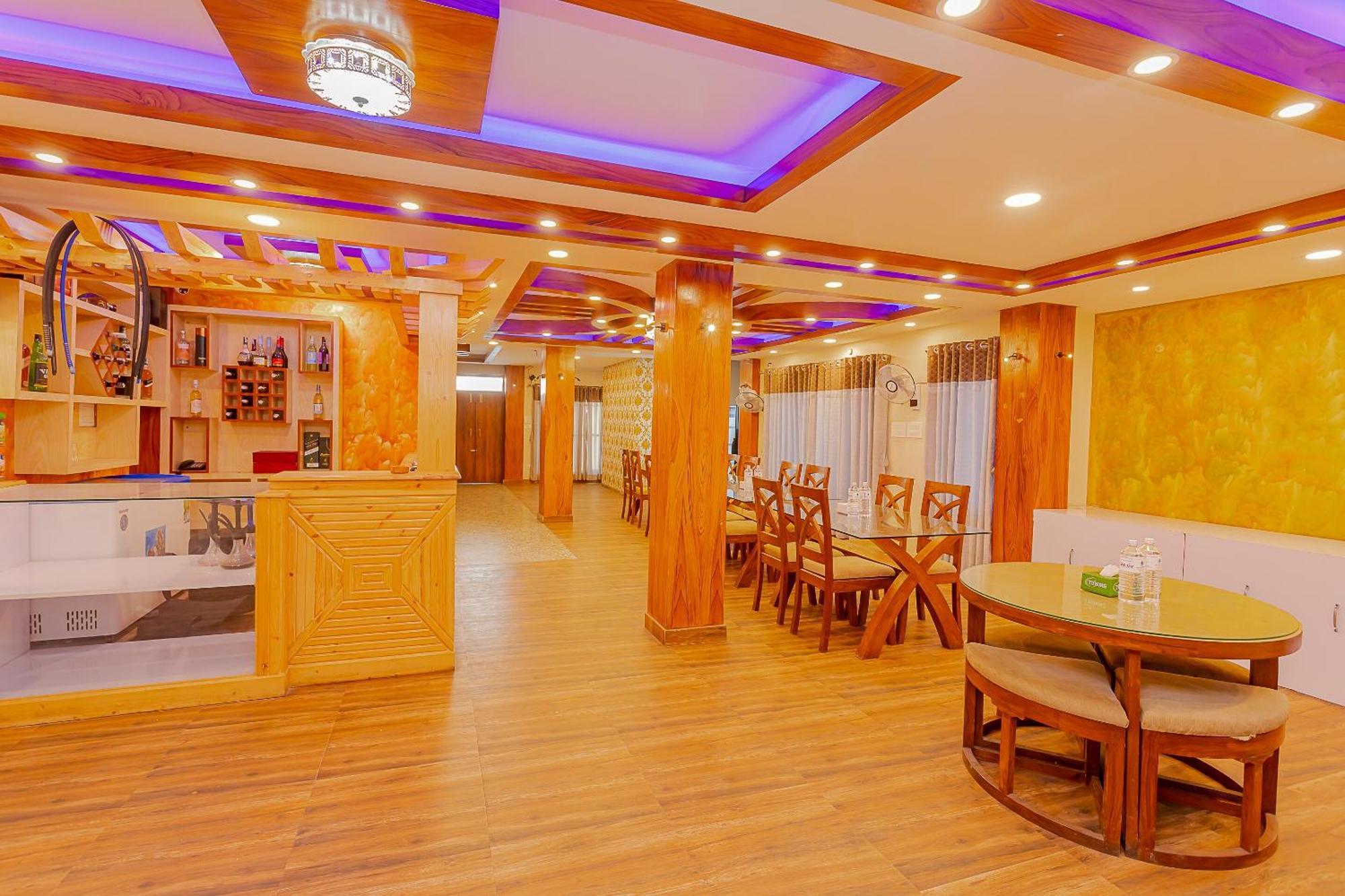 Oyo 799 Hotel Tik Tok Pvt Ltd. Катманду Екстер'єр фото