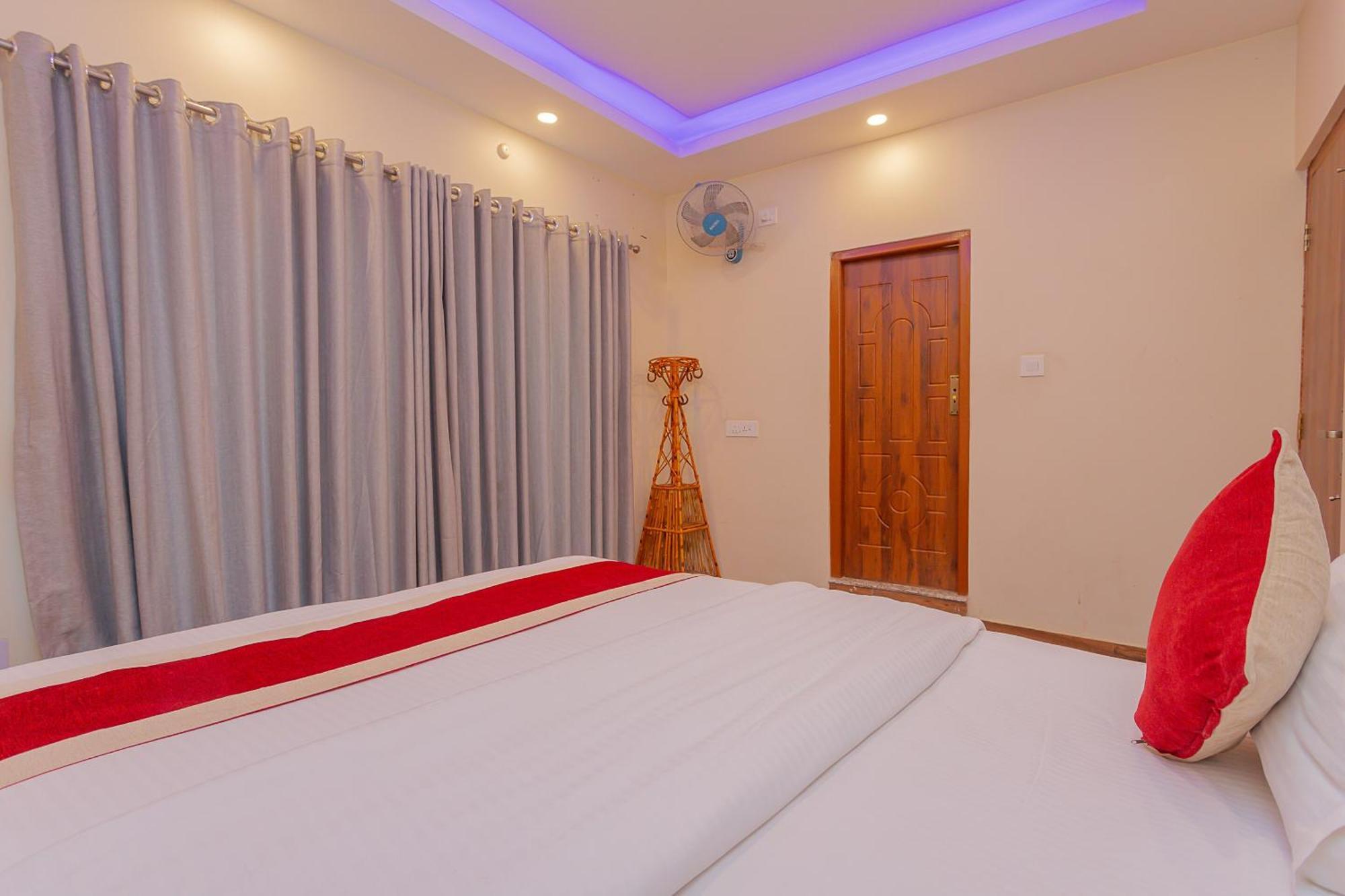 Oyo 799 Hotel Tik Tok Pvt Ltd. Катманду Екстер'єр фото